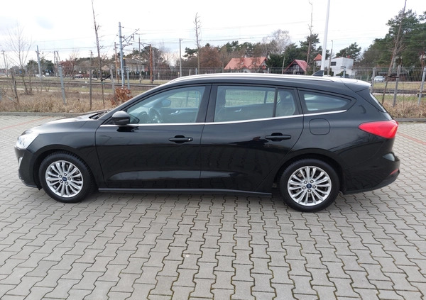 Ford Focus cena 55800 przebieg: 149000, rok produkcji 2019 z Legionowo małe 254